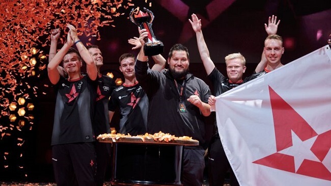 Astralis won ECS Season 8 Astralis won ECS Season 8